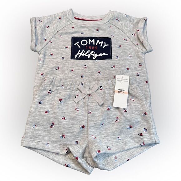 NWT Tommy Hilfiger Sweat Shorts Set (2T) - Picture 1 of 5